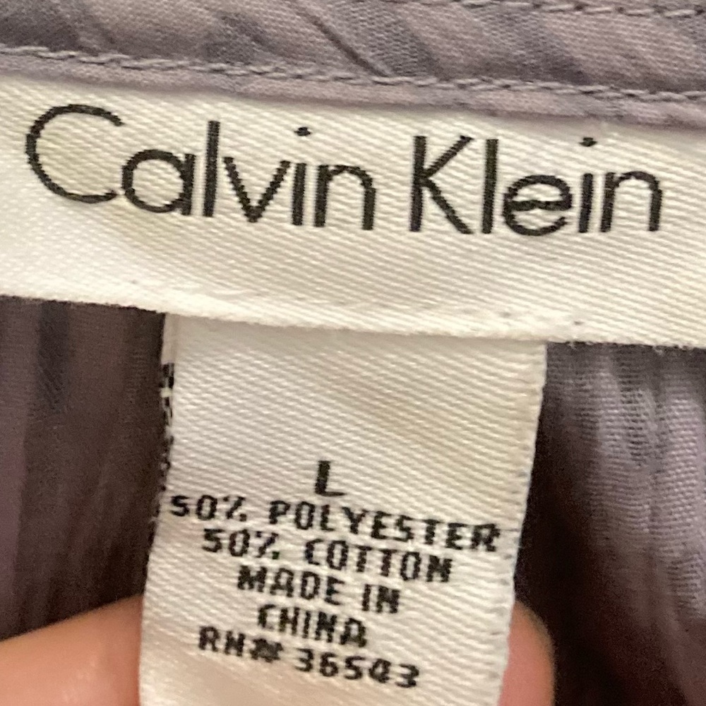🍀4/$20🍀 CALVIN KLEIN Lavender too, flutter-sleeve, elastic hem - Picture 6 of 7
